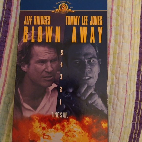 6/$15 Blown Away 1994 Action/Thriller VHR tape - Picture 3 of 4